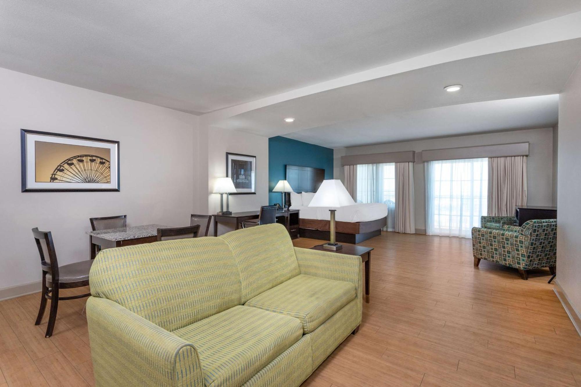 La Quinta By Wyndham Ocean City Exterior photo